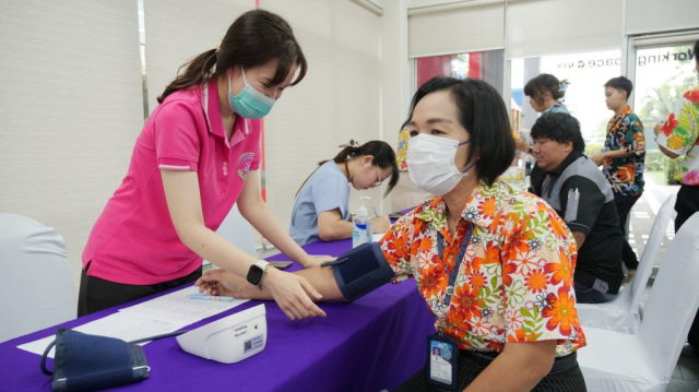 LINE_ALBUM_ข่าว ตรวจร่างกาย_250417_5