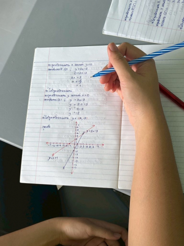 7B4C7EEE-0FA2-4113-901A-908E66E51896