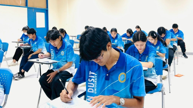 LINE_ALBUM_26968_250926_4