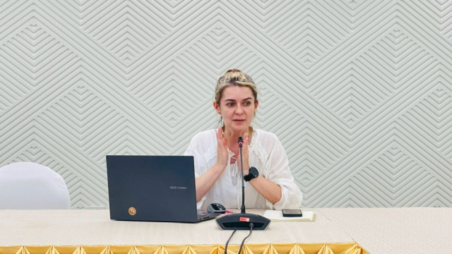 LINE_ALBUM_311068_251031_80