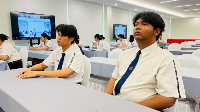 LINE_ALBUM_ประถมศึกษา_251028_14