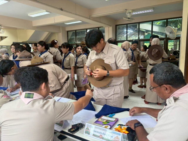 LINE_ALBUM_ลูกเสือ_251014_75