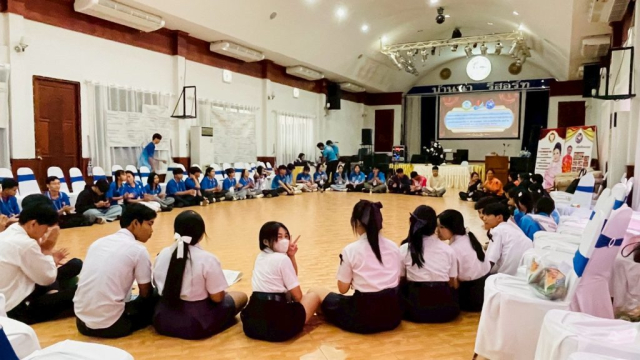 LINE_ALBUM_191168_251119_24