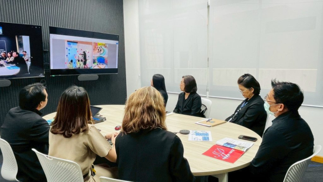 LINE_ALBUM_61168_251107_53