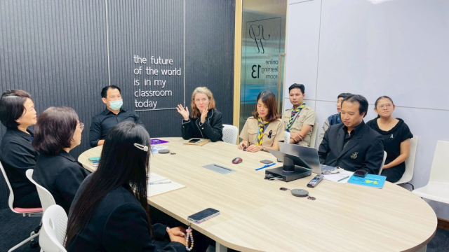 LINE_ALBUM_61168_251107_71