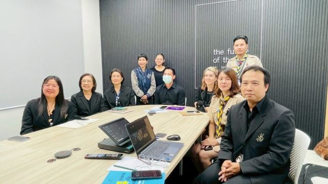 LINE_ALBUM_61168_251107_73