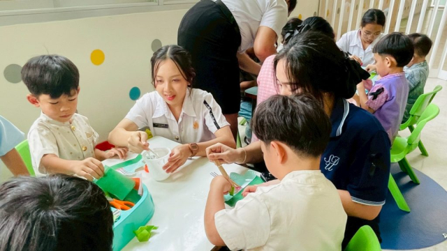 LINE_ALBUM_ลอยกระทง 68_251107_120