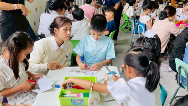 LINE_ALBUM_ลอยกระทง 68_251107_138