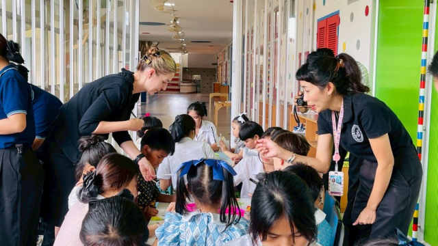 LINE_ALBUM_ลอยกระทง 68_251107_141