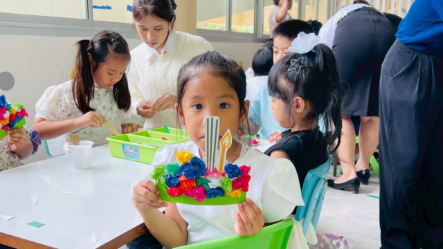 LINE_ALBUM_ลอยกระทง 68_251107_144