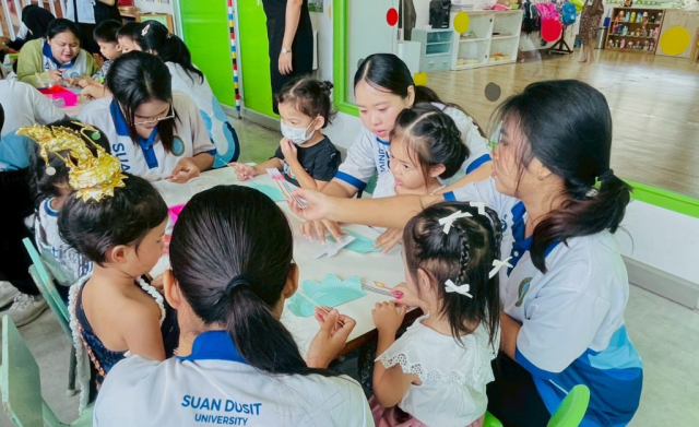 LINE_ALBUM_ลอยกระทง 68_251107_2