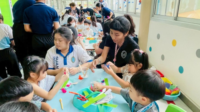 LINE_ALBUM_ลอยกระทง 68_251107_22