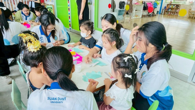 LINE_ALBUM_ลอยกระทง 68_251107_3