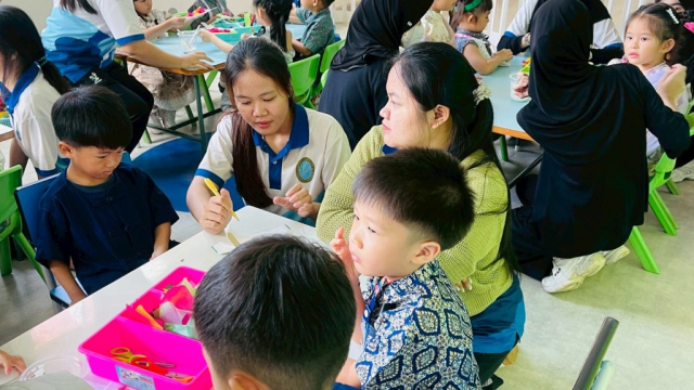 LINE_ALBUM_ลอยกระทง 68_251107_39