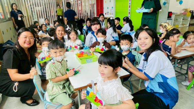 LINE_ALBUM_ลอยกระทง 68_251107_48