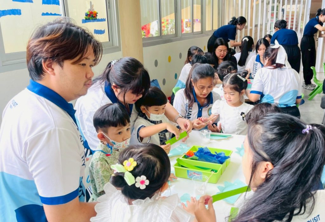 LINE_ALBUM_ลอยกระทง 68_251107_6