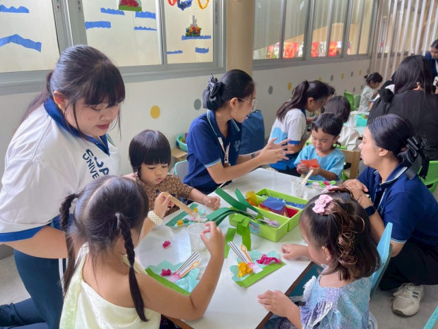 LINE_ALBUM_ลอยกระทง 68_251107_68