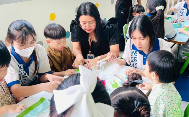 LINE_ALBUM_ลอยกระทง 68_251107_9