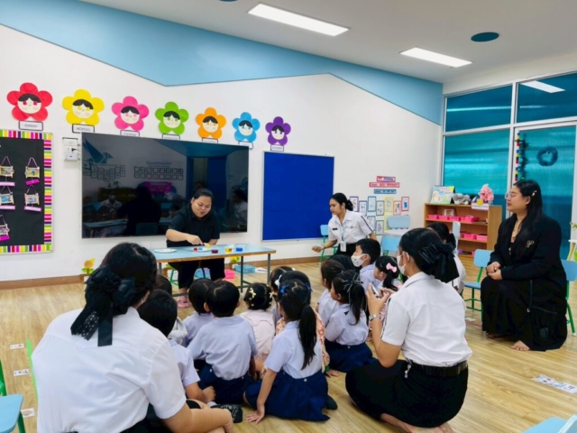 LINE_ALBUM_151268_251215_50