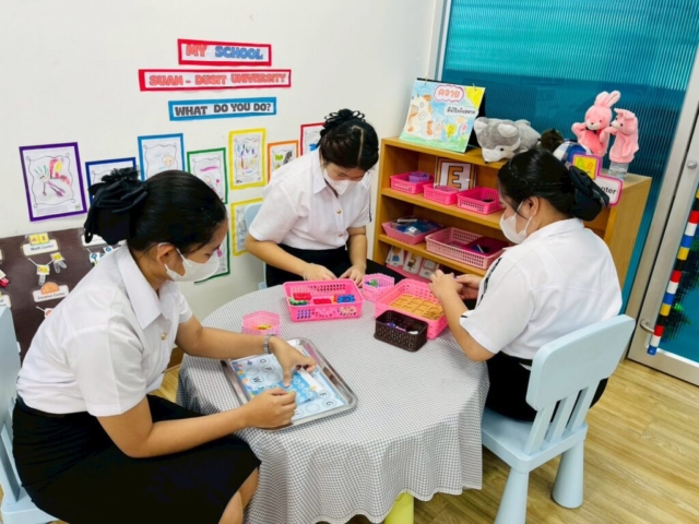 LINE_ALBUM_151268_251215_53