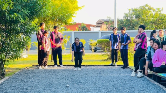 LINE_ALBUM_171268_251217_100