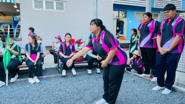 LINE_ALBUM_171268_251217_101