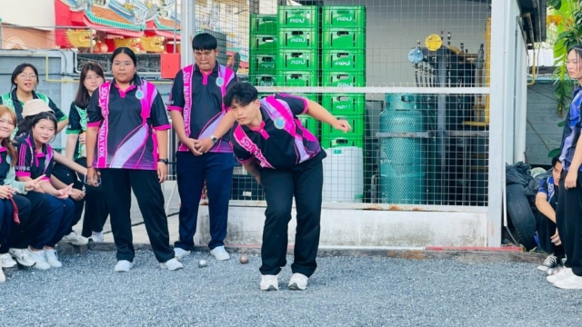 LINE_ALBUM_171268_251217_109