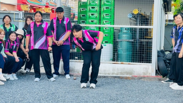 LINE_ALBUM_171268_251217_110