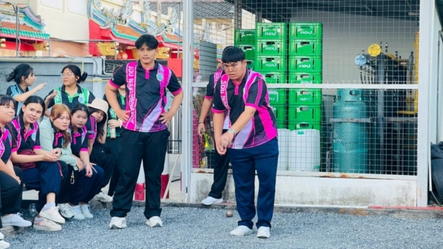 LINE_ALBUM_171268_251217_111