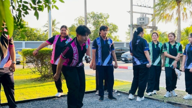 LINE_ALBUM_171268_251217_112