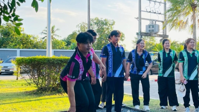 LINE_ALBUM_171268_251217_116