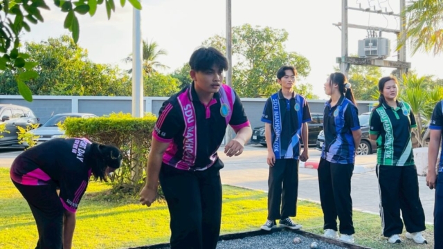 LINE_ALBUM_171268_251217_121