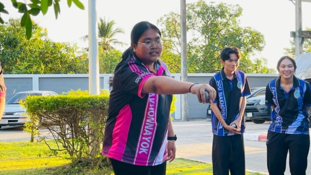 LINE_ALBUM_171268_251217_124