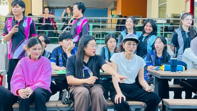 LINE_ALBUM_171268_251217_129