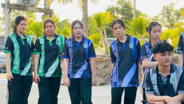 LINE_ALBUM_171268_251217_135