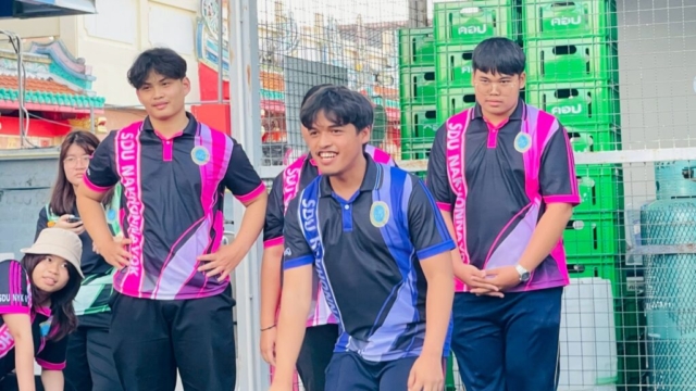 LINE_ALBUM_171268_251217_142