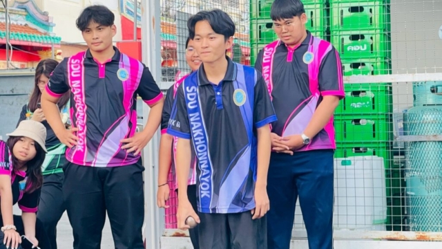 LINE_ALBUM_171268_251217_145