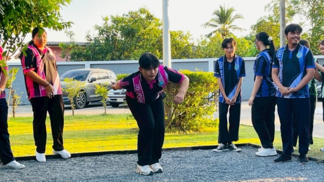 LINE_ALBUM_171268_251217_152