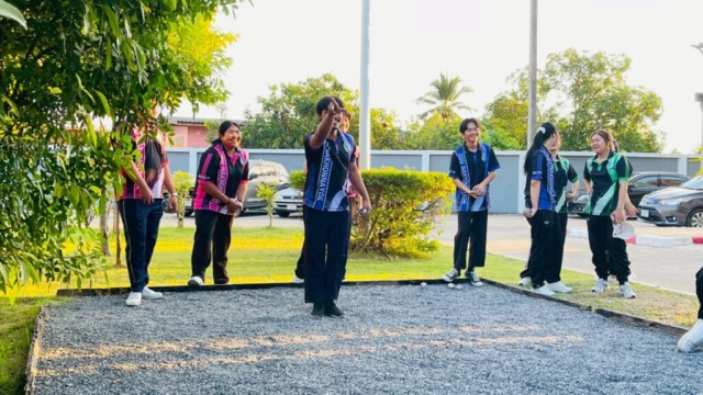 LINE_ALBUM_171268_251217_156