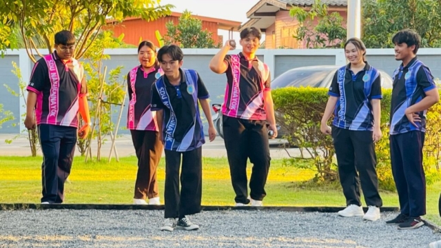 LINE_ALBUM_171268_251217_160