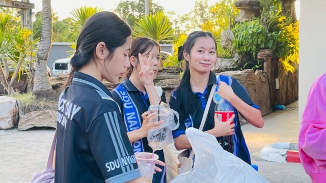 LINE_ALBUM_171268_251217_167