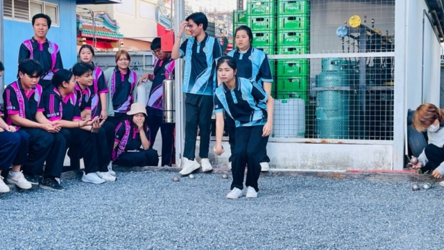 LINE_ALBUM_171268_251217_20