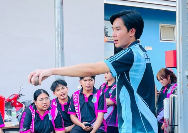 LINE_ALBUM_171268_251217_25