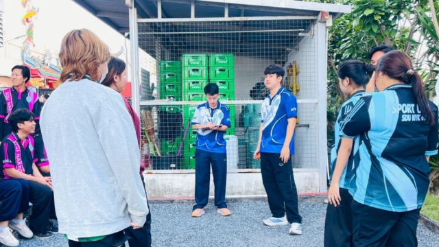 LINE_ALBUM_171268_251217_3