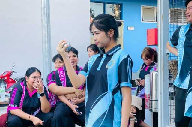 LINE_ALBUM_171268_251217_34