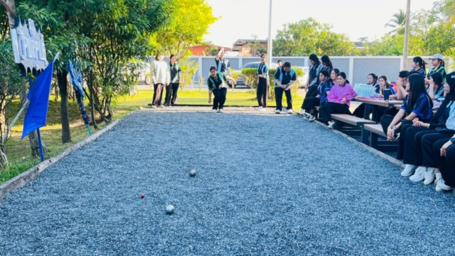 LINE_ALBUM_171268_251217_39