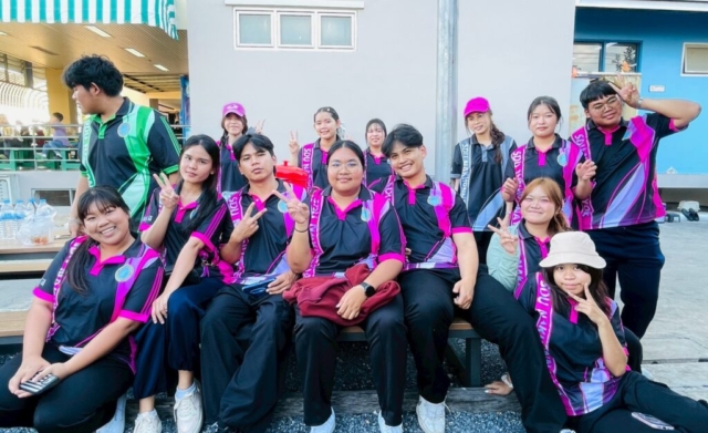 LINE_ALBUM_171268_251217_50