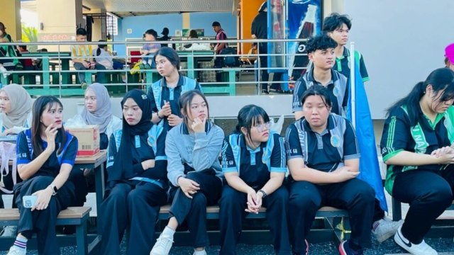 LINE_ALBUM_171268_251217_59