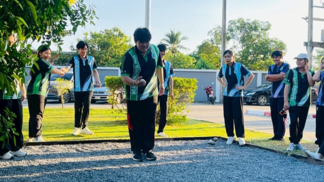 LINE_ALBUM_171268_251217_64