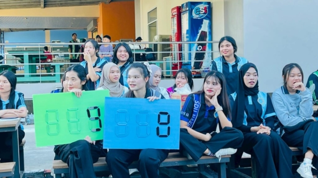 LINE_ALBUM_171268_251217_68